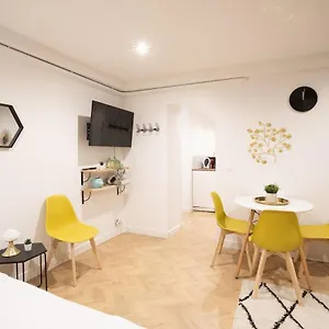 Proche De L'arc Triomphe -2p Apartamento